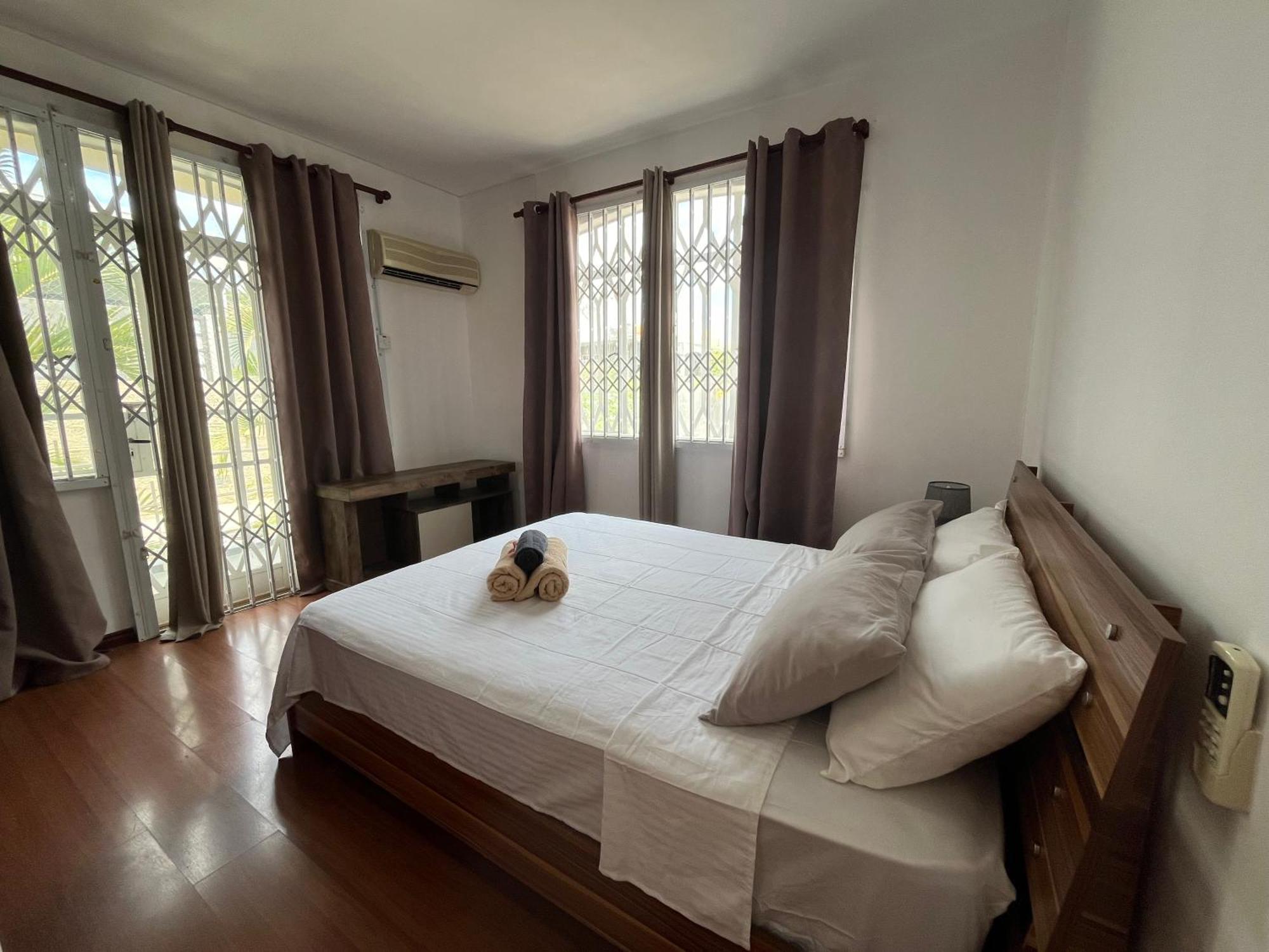 Appartamento Tropical Retreats Flic-en-Flacq Esterno foto