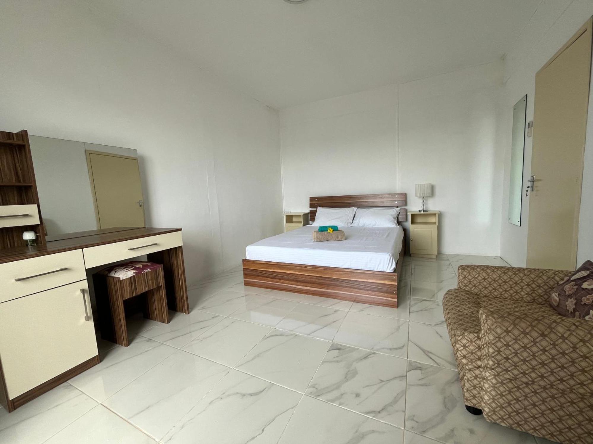Appartamento Tropical Retreats Flic-en-Flacq Esterno foto
