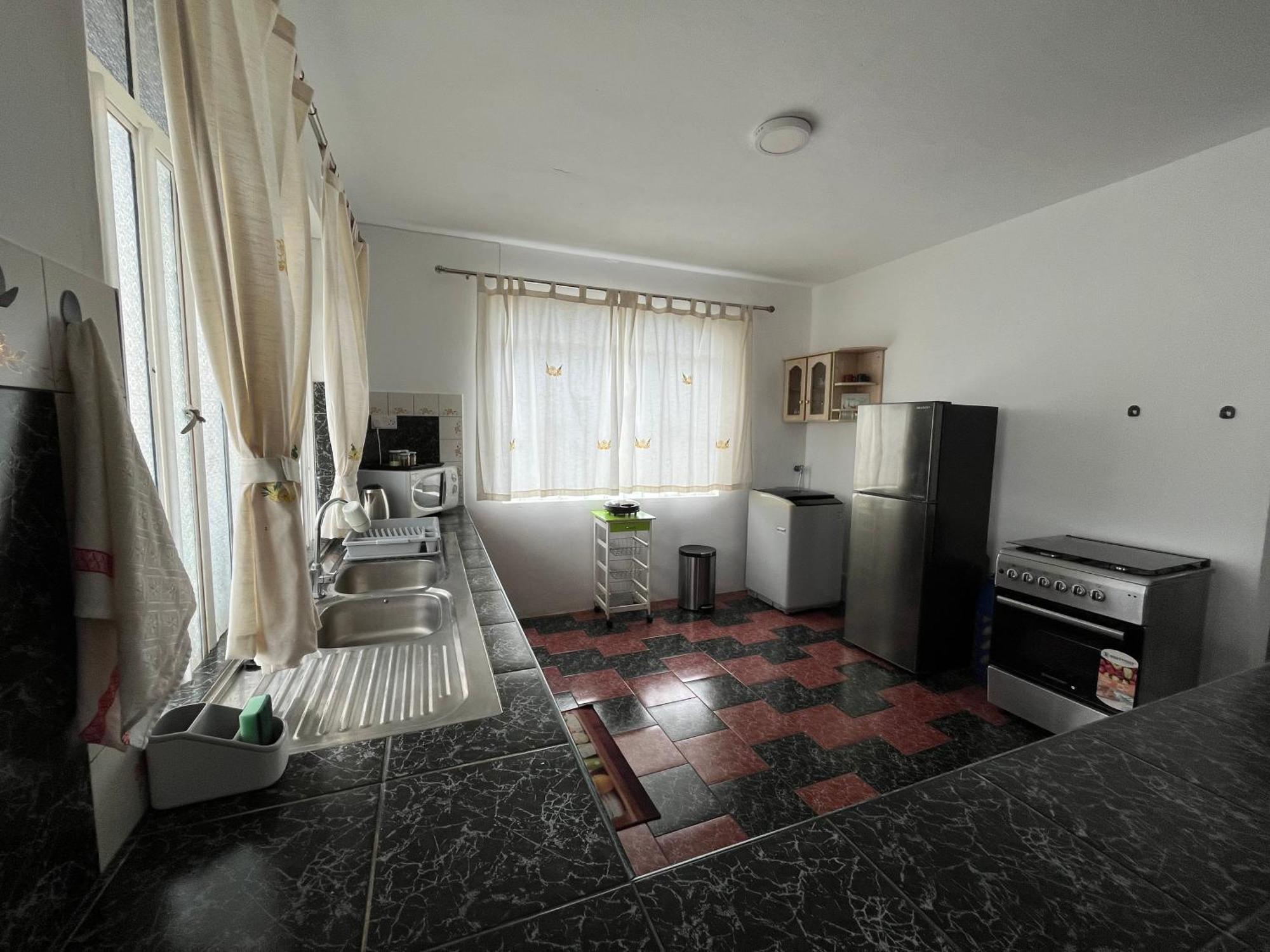 Appartamento Tropical Retreats Flic-en-Flacq Esterno foto