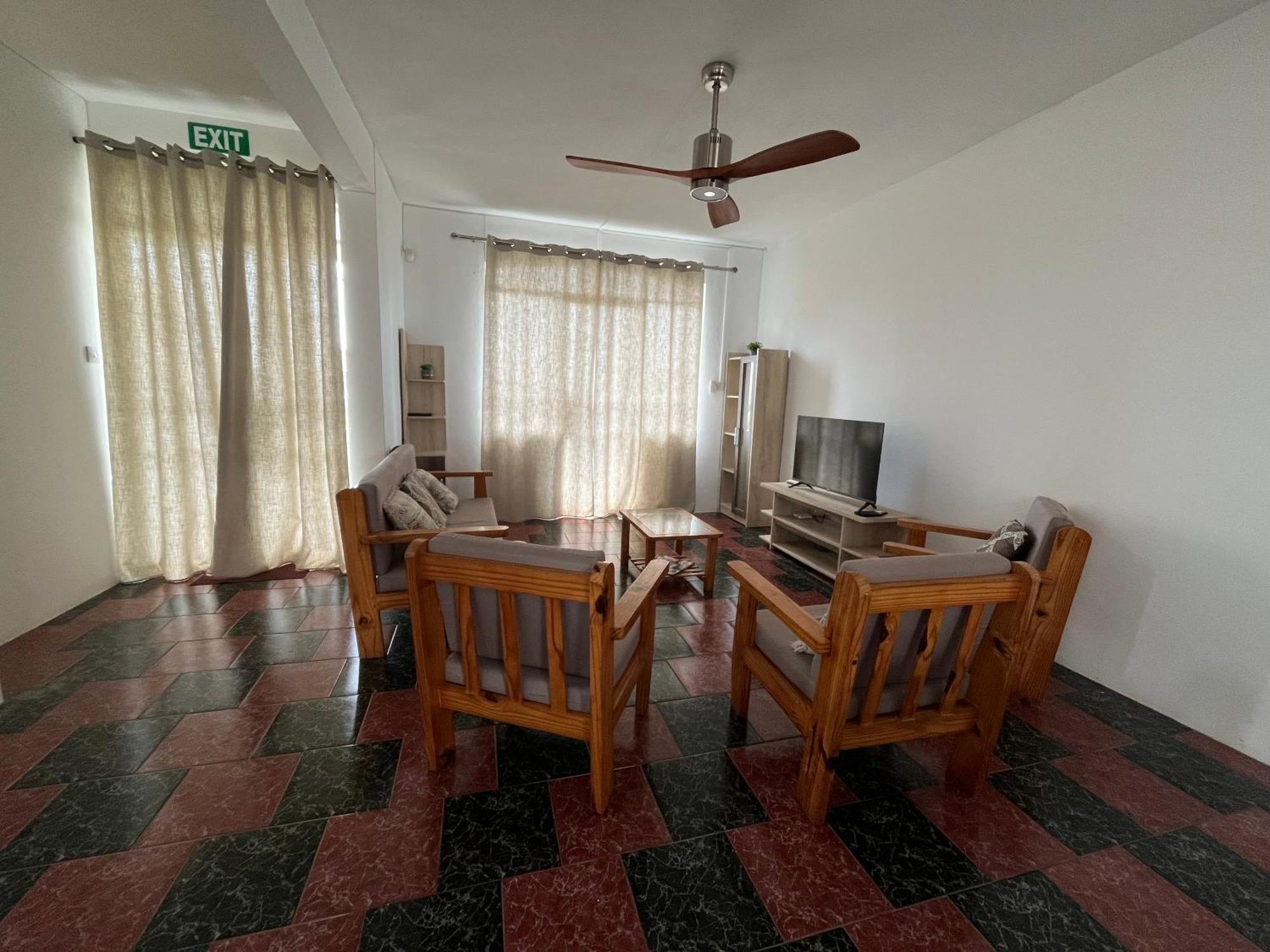 Appartamento Tropical Retreats Flic-en-Flacq Esterno foto