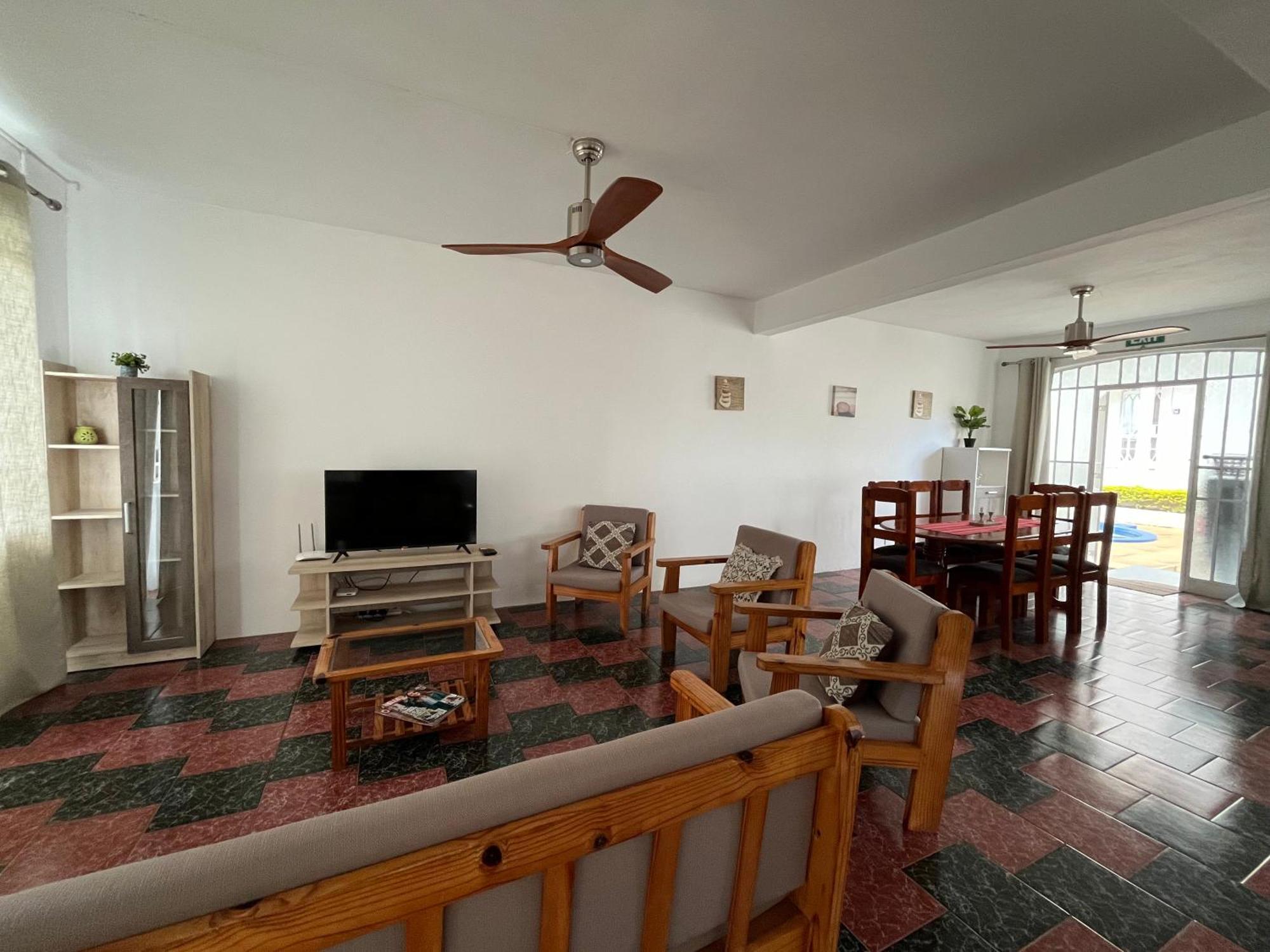 Appartamento Tropical Retreats Flic-en-Flacq Esterno foto