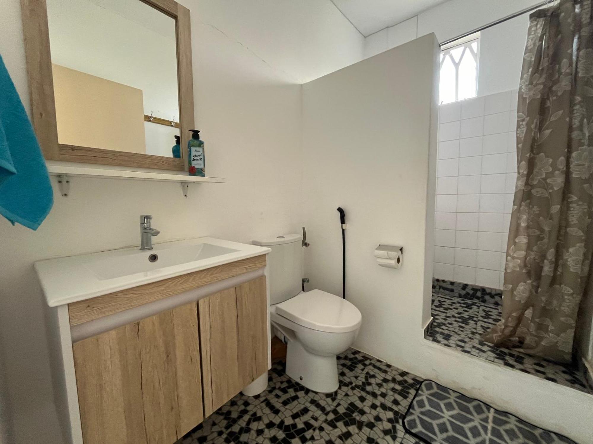 Appartamento Tropical Retreats Flic-en-Flacq Esterno foto